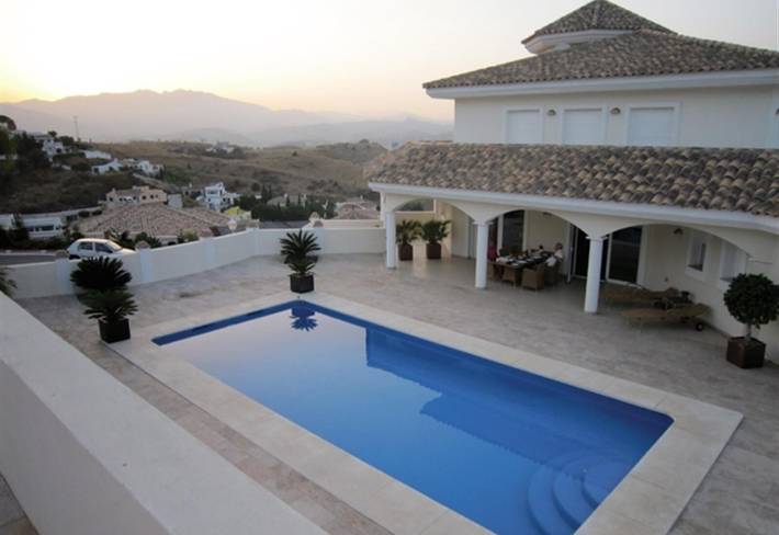 Villa pour 8 personnes, avec balcon à Mijas