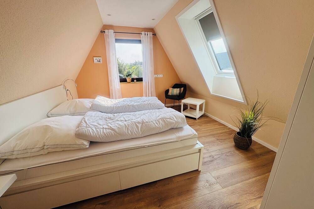 Neu!!! Ferienhaus Nordseeglück, komplett kernsaniert 2026, klimatisiert in Spieka-Neufeld, Nordholz