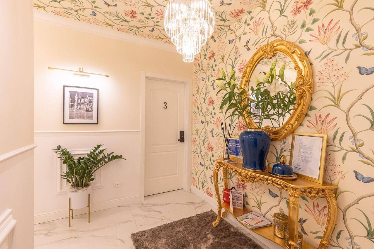 Crys: Rooms, Holiday, Business in Centro Storico di Verona, Verona