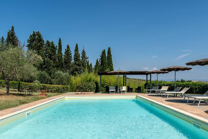 Appartamento intero, Appartamento 'Agriturismo Carpineto' con piscina condivisa, terrazza privata e Wi-Fi in Asciano, Siena e dintorni