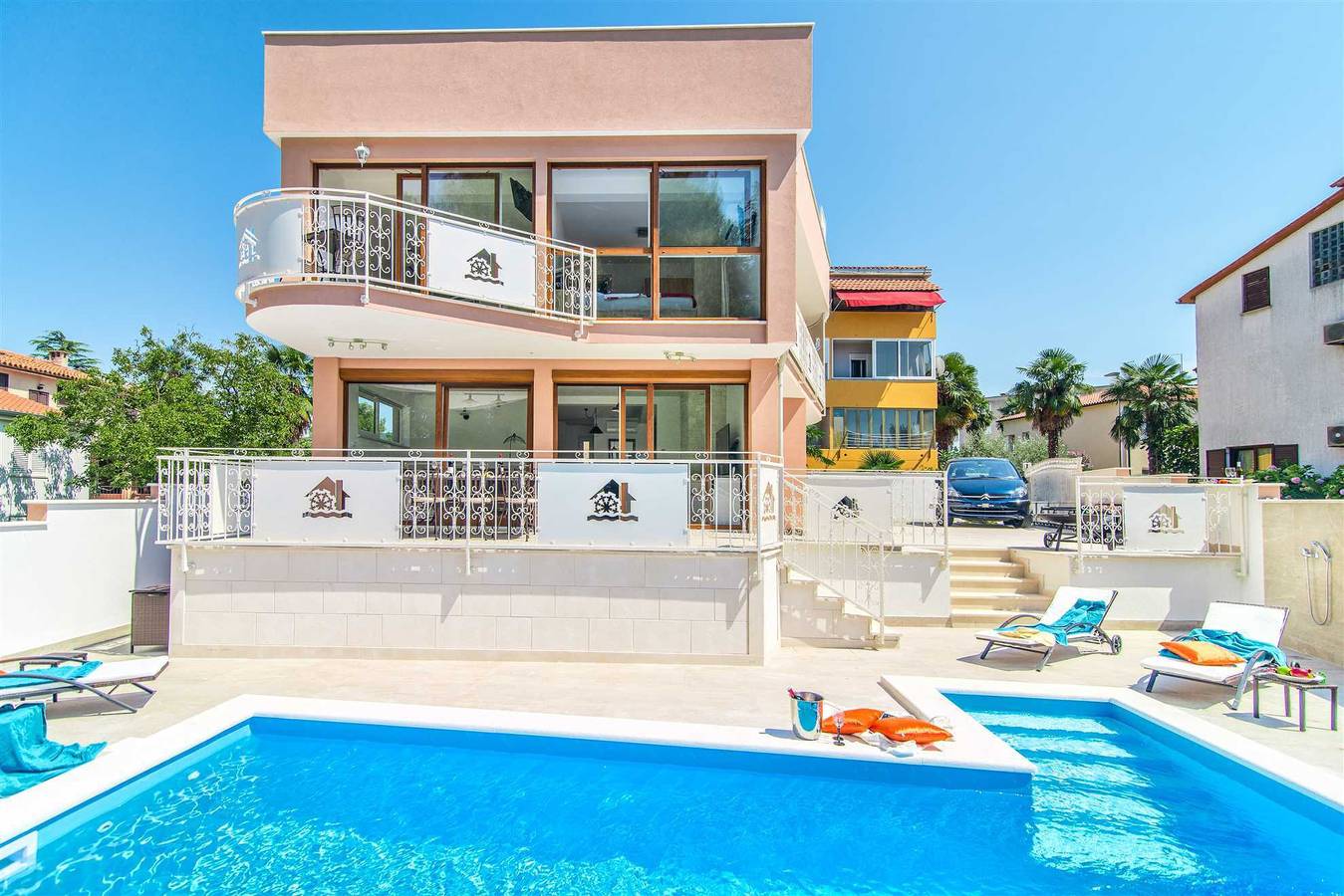 Villa voor 6 personen met terras in Novigrad, Regio Umag