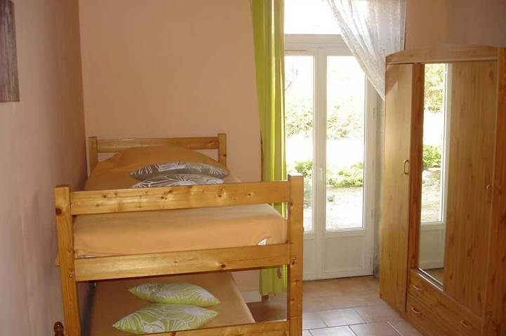 Location de vacances pour 4 personnes, avec jardin dans Saint-Micaud - 3