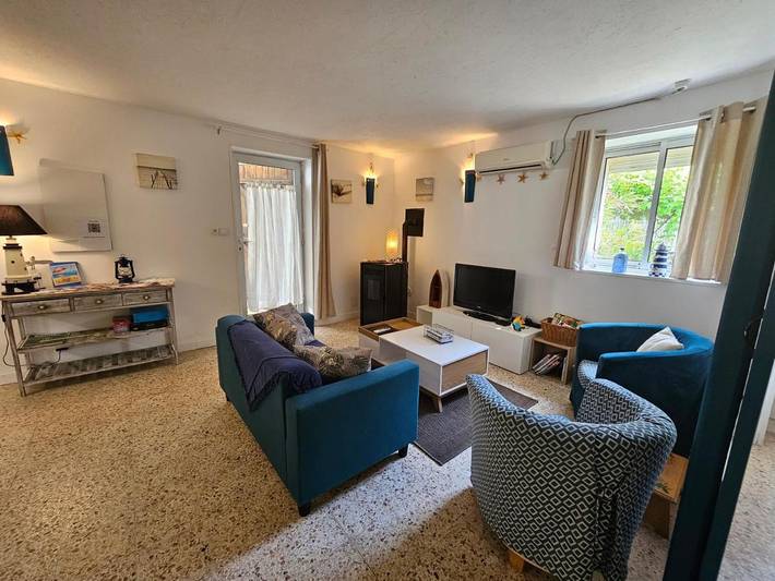 Location de vacances pour 4 personnes, avec terrasse à Landeronde - 2