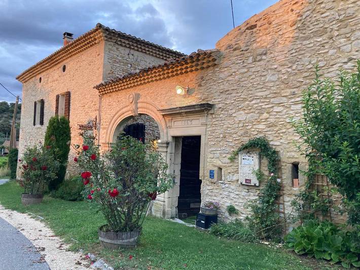 Location de vacances pour 6 personnes, avec sauna ainsi que jardin et jacuzzi à Montbrison-sur-Lez - 2