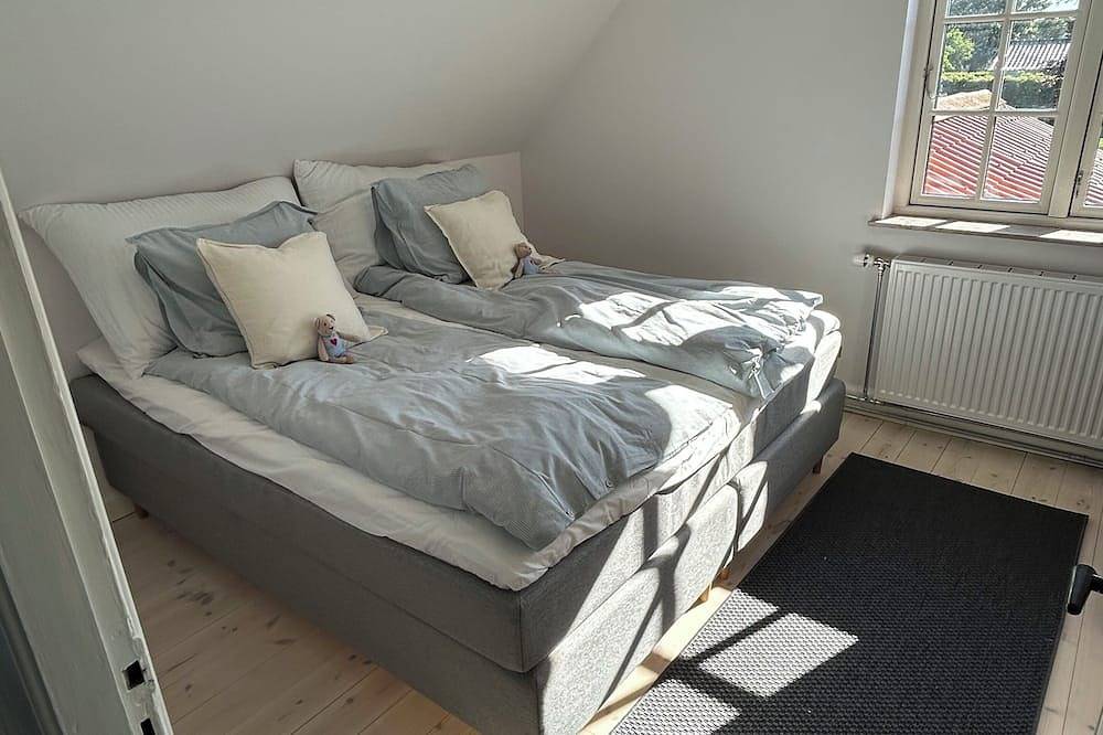 Newly renovated B&B at Tjebberupgaard in rural surroundings, close to everything. in Holbæk, Nord-Ouest de Zélande