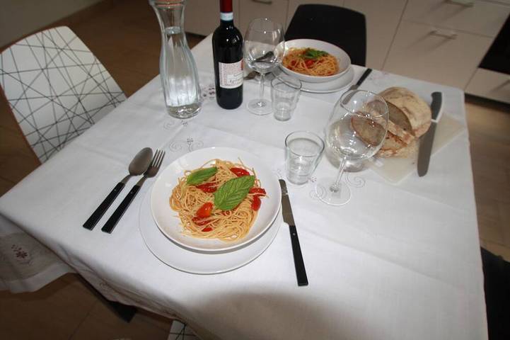 Vacation rental for 7 people, with balcony and pool in Sorrento