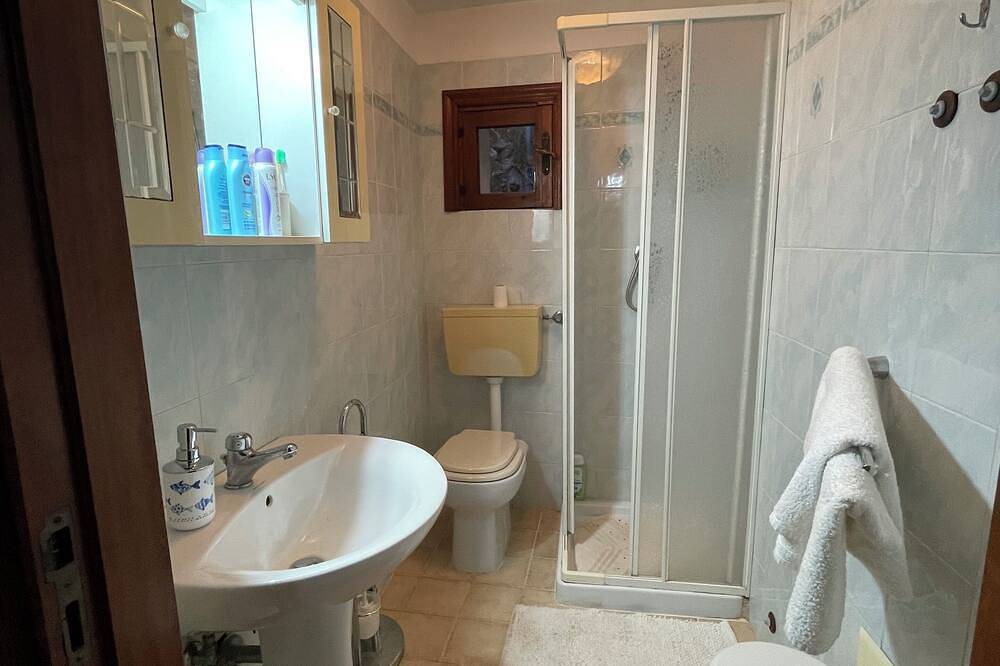 Ganze Wohnung, Stay in the tranquility of Badolato's ancient, atmospheric streets in Badolato, Catanzaro Provinz