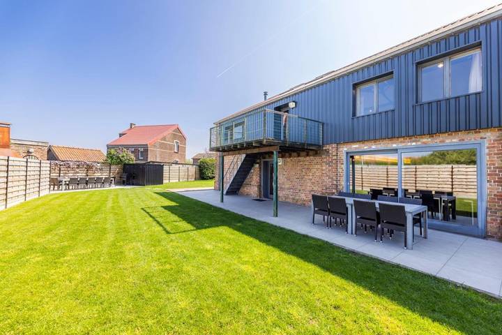 Vakantiehuis voor 22 personen, met tuin - 1