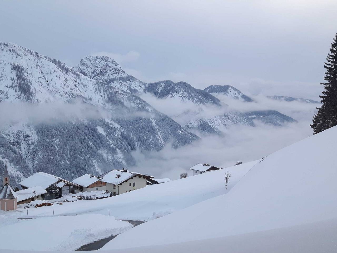 Haus Lukasser - Wohnung Süd in Assling, Osttirol