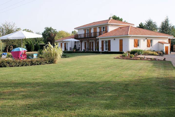 Chambre d’hôte pour 2 personnes, avec jardin et piscine en Gironde - 2