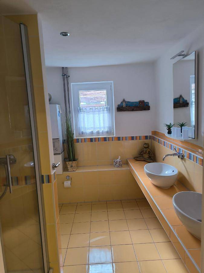 Ferienhaus für 8 Personen, mit Terrasse und Ausblick in Haithabu - 3