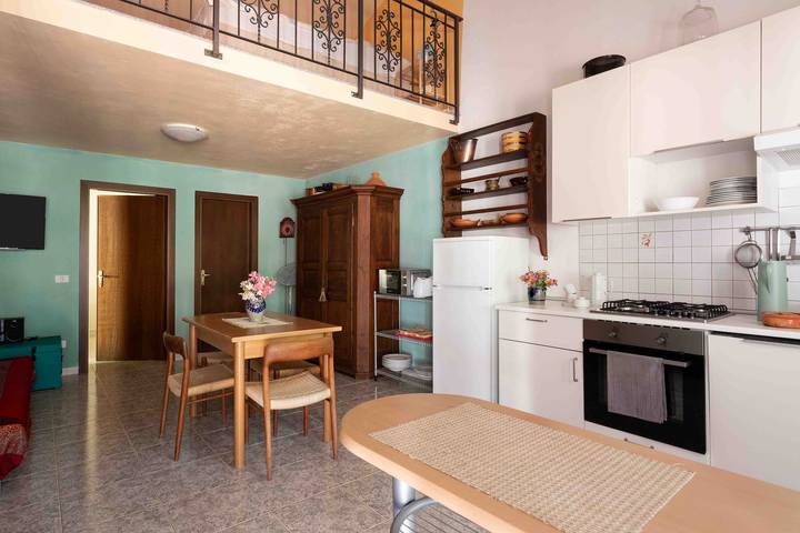 Location de vacances pour 4 personnes, avec sauna ainsi que jardin et jacuzzi, animaux acceptés à Marciana