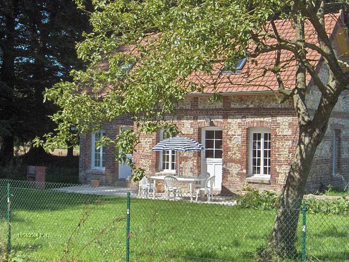 Gîte pour 5 personnes, avec terrasse et jardin, animaux acceptés à Bernières (homonymie)