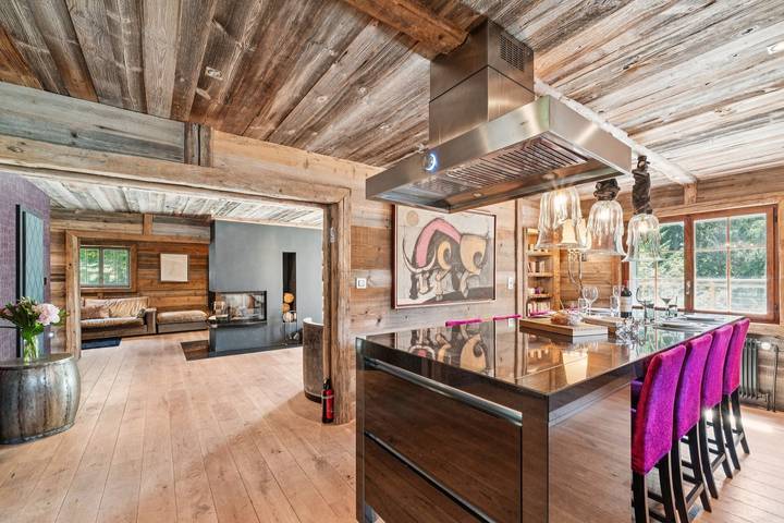 Chalet pour 13 personnes, avec Balcon/Terrasse ainsi que Terrasse et Jardin à Crans-Montana