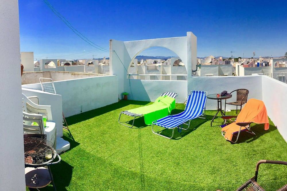 2 Bed Duplex With Large Pool & Sun Terrace Close To Beach and Golf in Vera, Costa de Almería