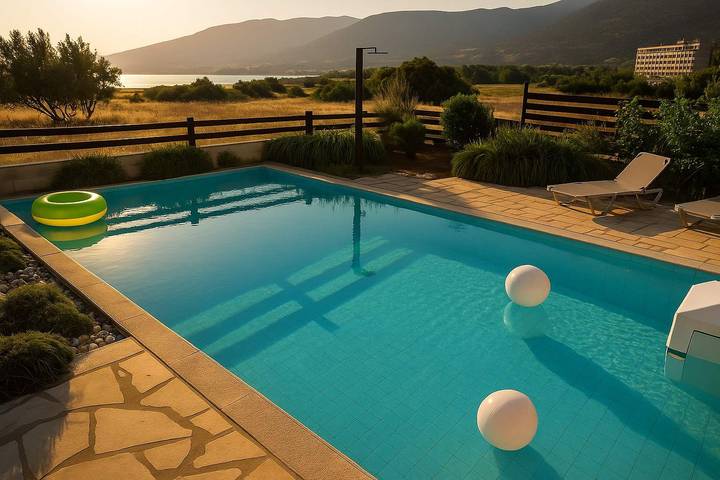 Villa für 8 Personen, mit Pool und Garten in Griechenland - 4