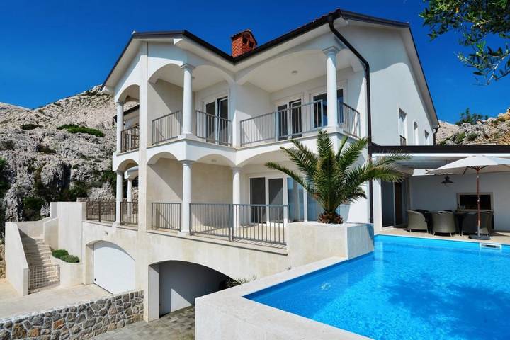 Villa pour 12 personnes, avec vue ainsi que piscine et jardin à Punat - 4