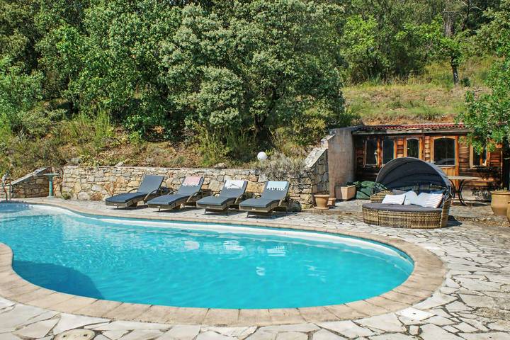 Gîte pour 8 personnes, avec piscine à Entrecasteaux - 2
