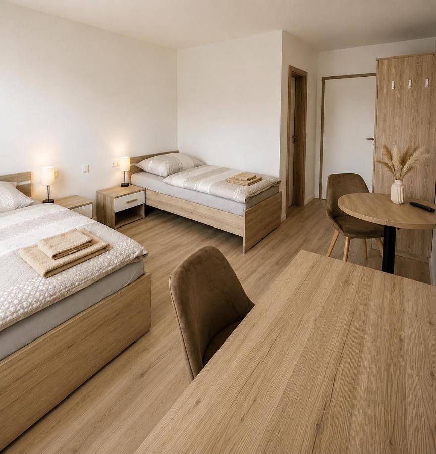 Haus zur Krone - Pension & Unterkunft in Ulmbach bei Steinau in Steinau an der Straße, Arrondissement de Main-Kinzig