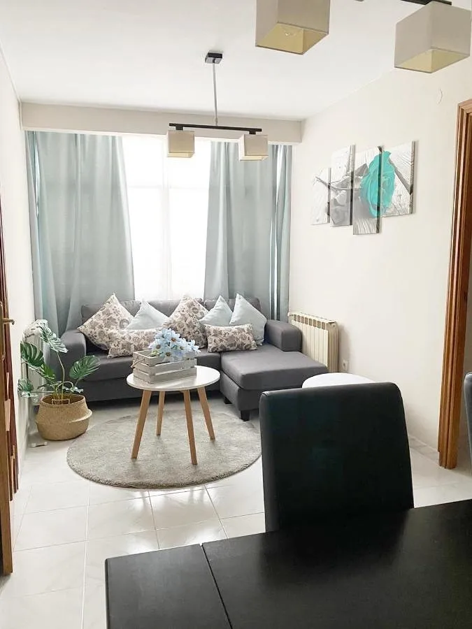 Apartamento de vacaciones para 4 personas, con balcón y vistas - 1
