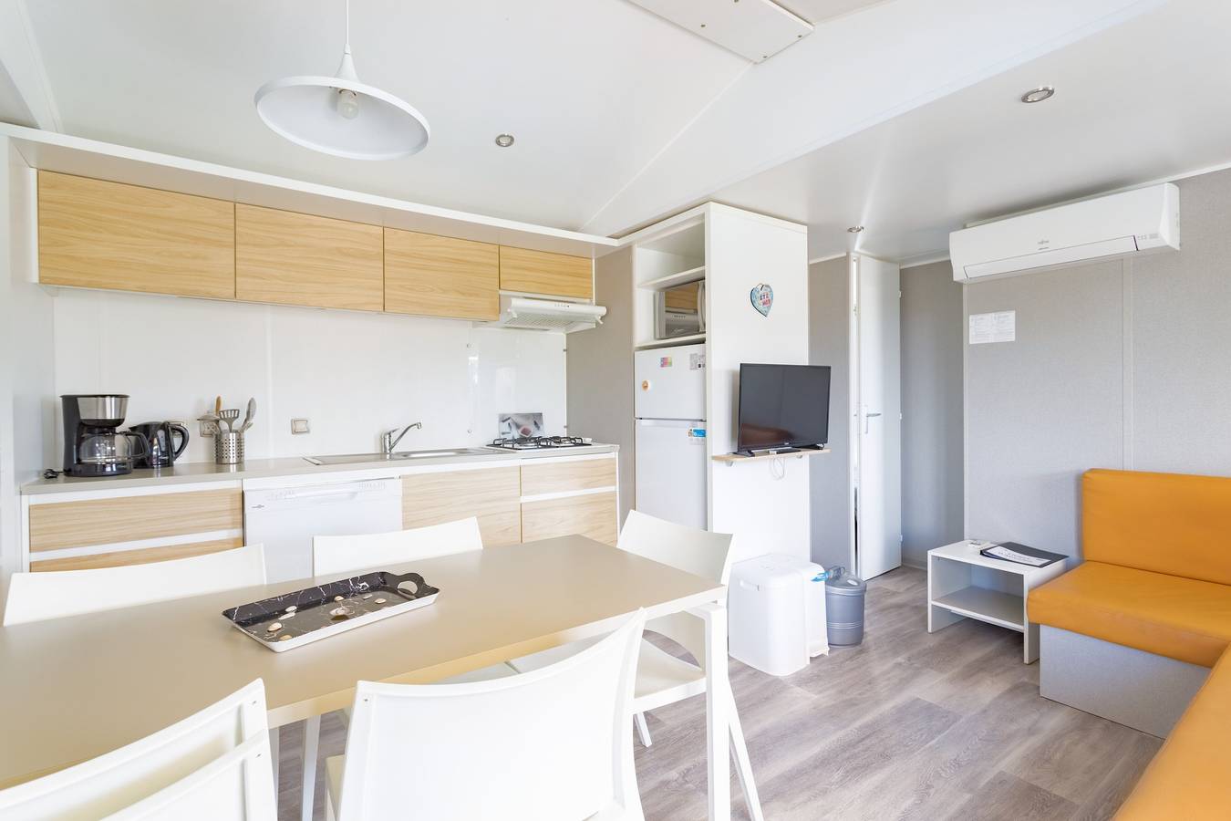 Mobil-home en camping 5 estrellas frente al mar con piscina, Wi-Fi y aire acondicionado en Torreilles in Torreilles, Côte d'Améthyste