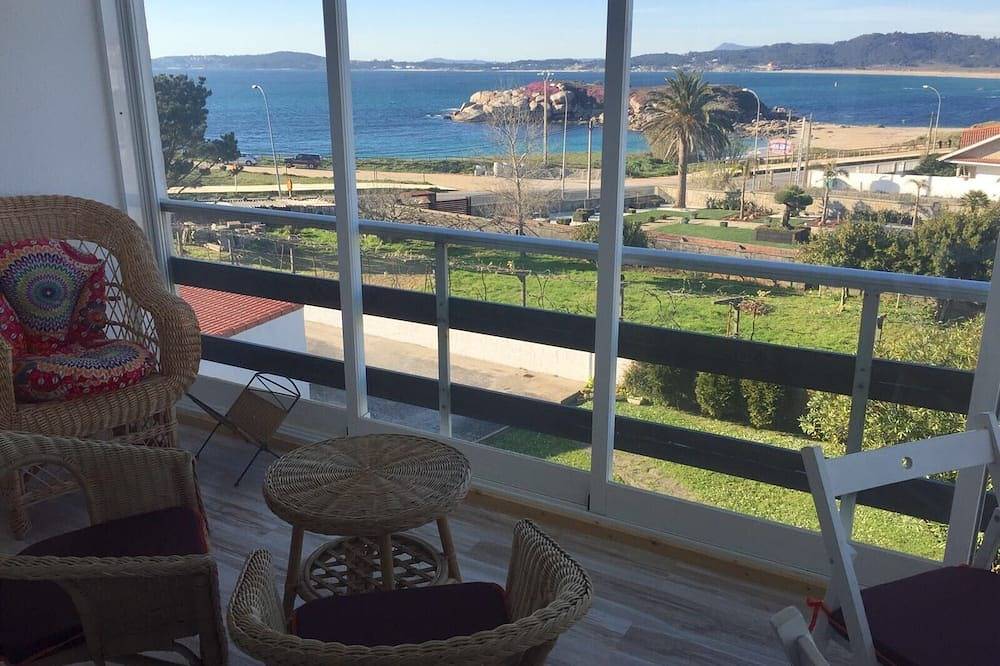 Entire apartment, Apartment with stunning views and completely renovated in Sanxenxo in Sanxenxo, Rías Baixas