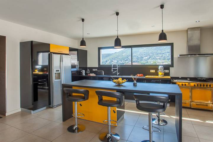 Villa pour 8 personnes, avec jardin et piscine, animaux acceptés à Calvi - 4