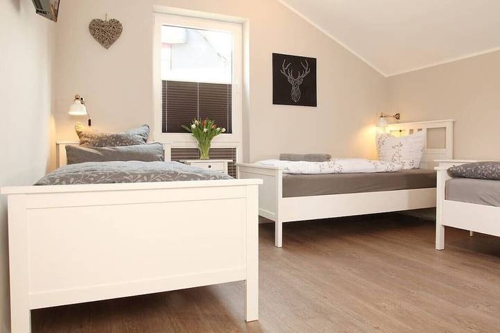 Villa für 17 Personen, mit Balkon und Garten sowie Sauna in Niedersachsen - 3