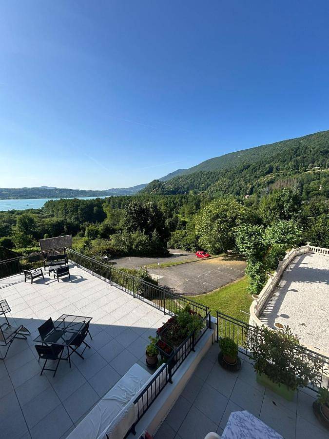 Gîte pour 2 personnes, avec vue et vue sur le lac à Aiguebelette-le-Lac - 3