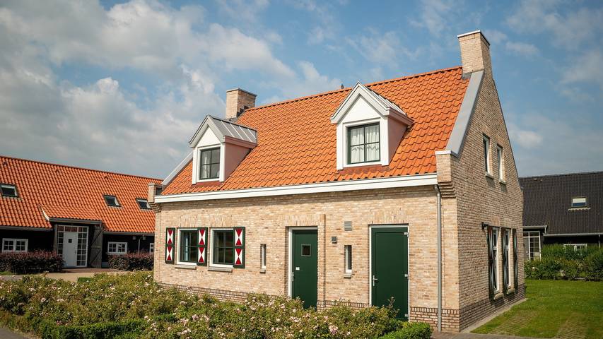 Ferienhaus für 10 Personen, mit Garten in Zeeland