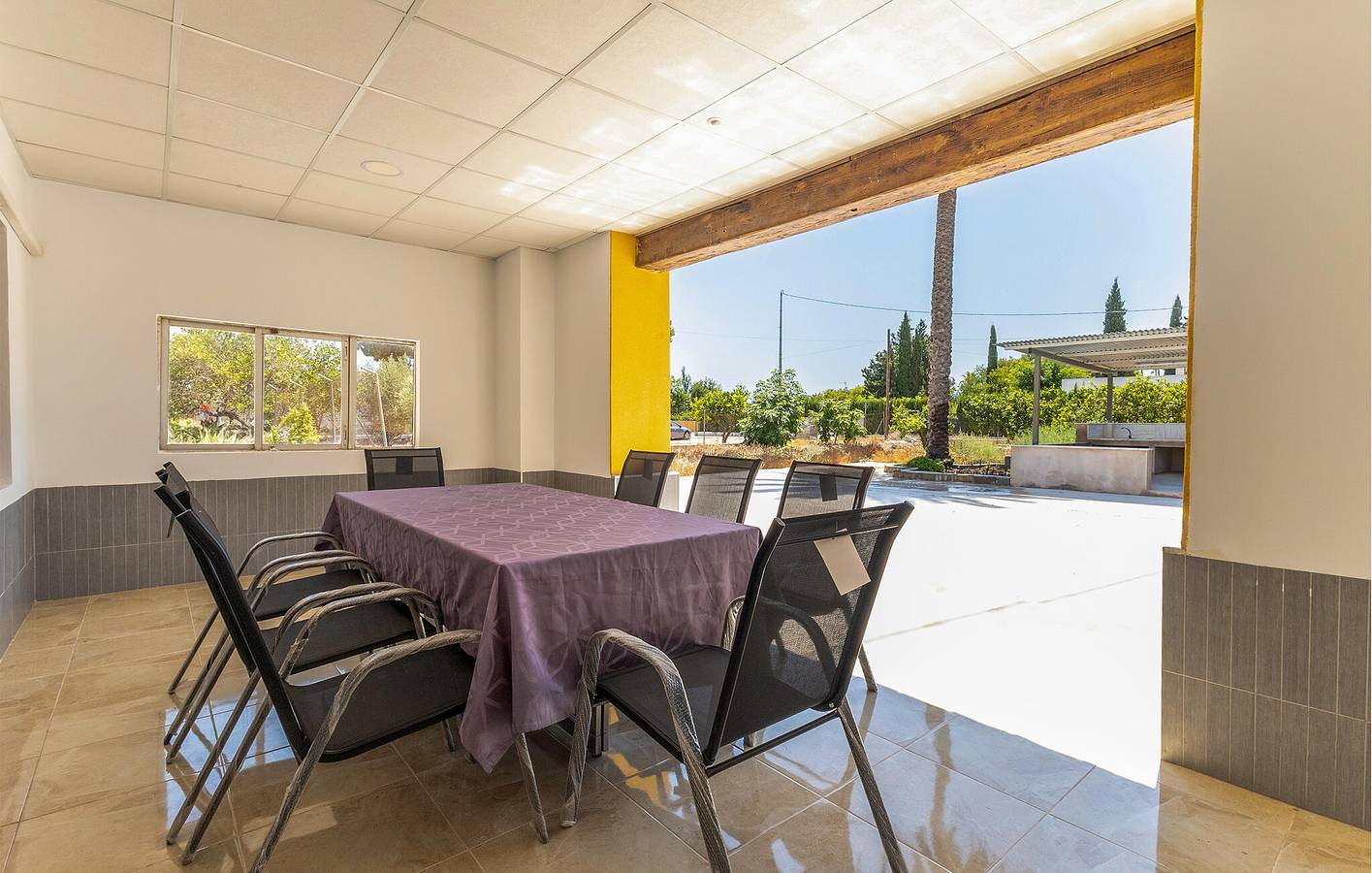 Apartamento moderno con WiFi, AC, Parking, Terraza in Elche, Provincia de Alicante