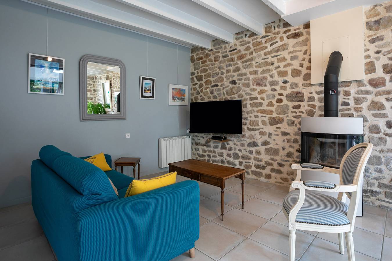 Coquelicots 130m2 : Véranda, Jardin et Terrasse Privés, Wi Fi, Linge compris, plages et Gr à 3kms in Paimpol, Côte de Goëlo