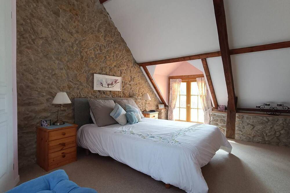 Charming stone house in Beaussais Sur Mer in Ploubalay, Dinan region