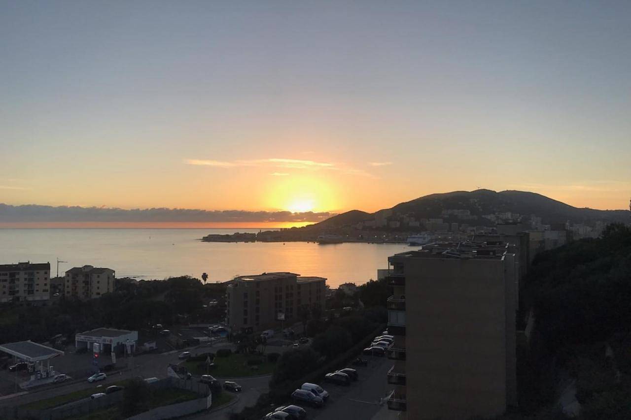 Appartement entier, Apartment in Ajaccio, Golfe D'Ajaccio