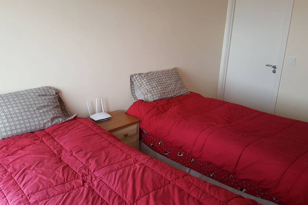 Entire apartment, Modern Condo in the Heart of Wexford in Wexford, County Wexford