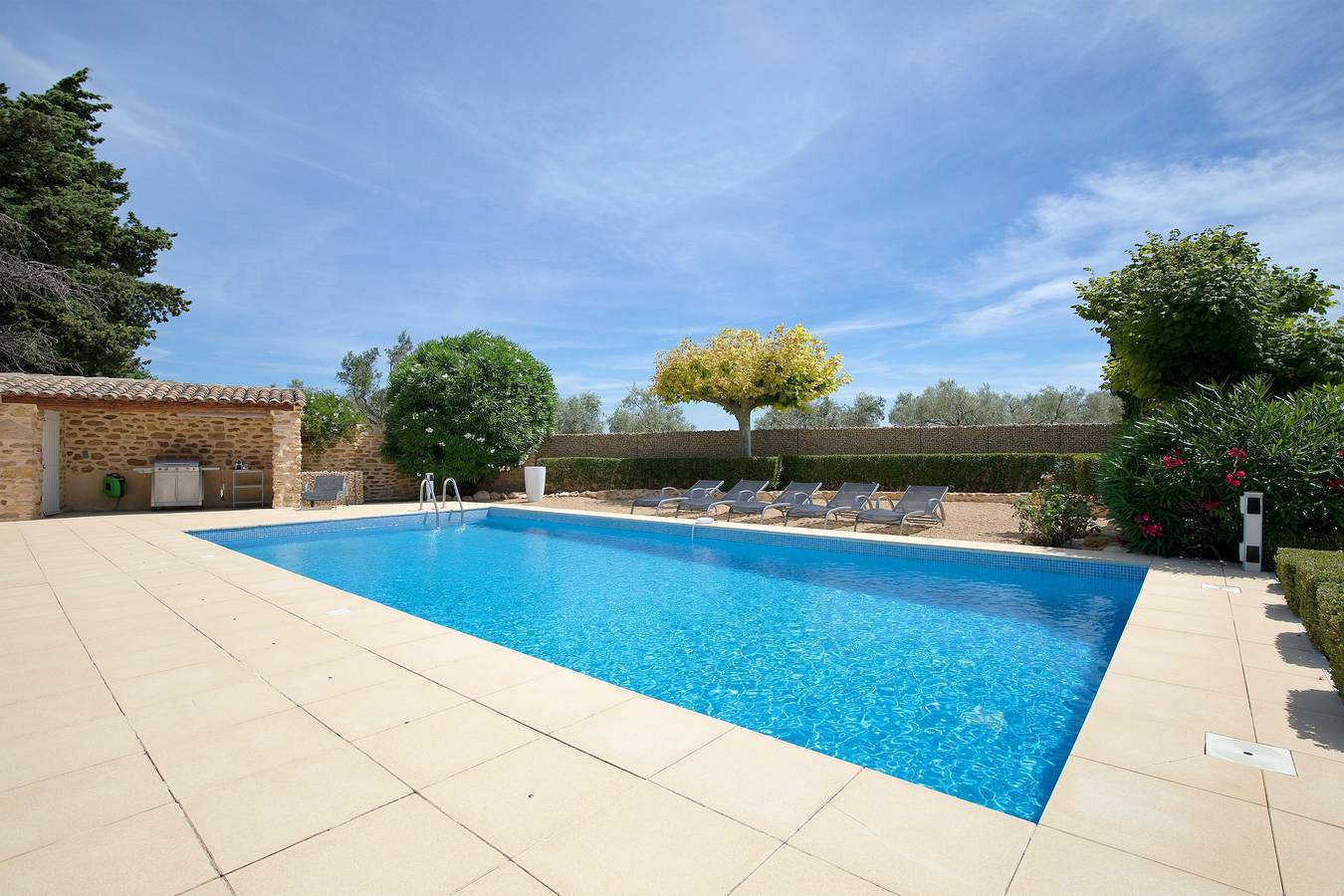 Komfortable Villa mit privatem Pool in Uchaux in Uchaux, Vaucluse