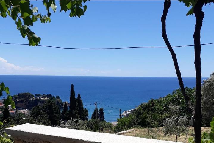 Appartement de vacances pour 5 personnes, avec jardin et vue