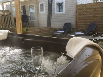 Gîte pour 6 personnes, avec jacuzzi ainsi que terrasse et jardin, animaux acceptés à Contrexéville