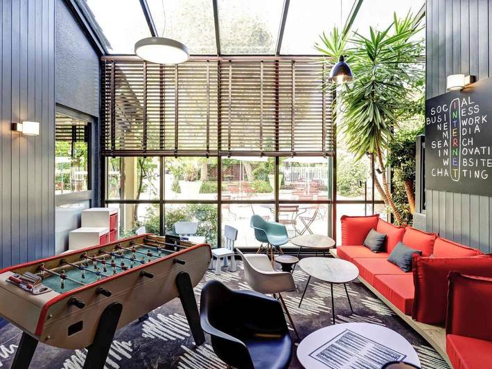 Hôtel pour 2 personnes, avec piscine et jardin à Dardilly - 2