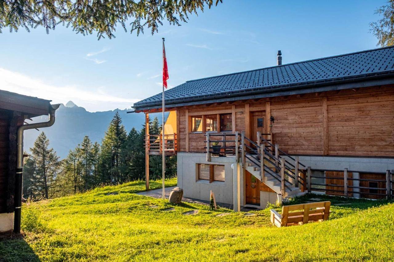 Ganze Wohnung, Deluxe Apartment in Rosswald, Brig