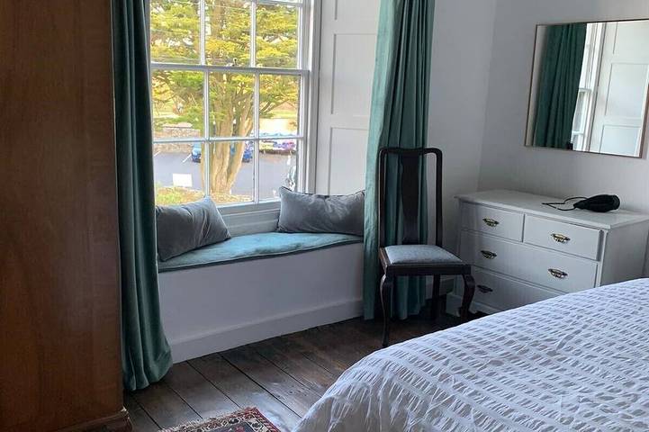 Lovely Cottage beside Bude Canal & Surfing Beaches in Bude, Cornouailles