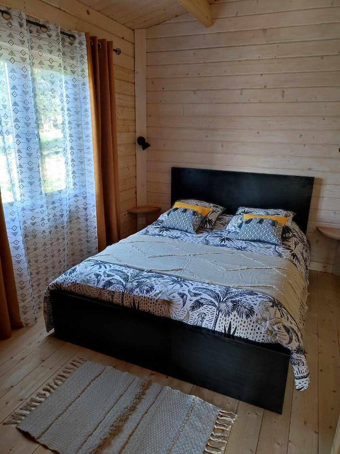 Gîte pour 2 personnes, avec vue et jardin à Sens-Beaujeu - 4