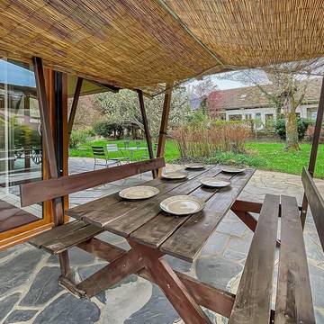 Gîte pour 7 personnes, avec vue ainsi que terrasse et jardin dans Golf Club du Lac d'Annecy