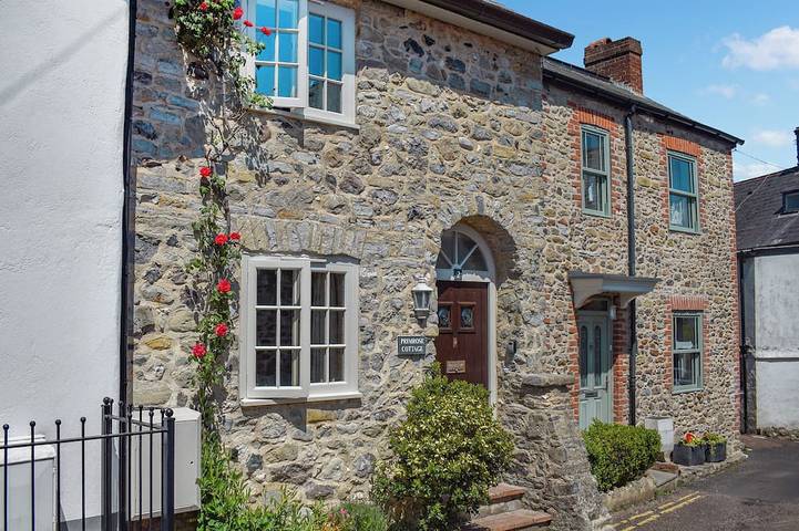 Cottage for 4 people, with garden, with pets in Seaton