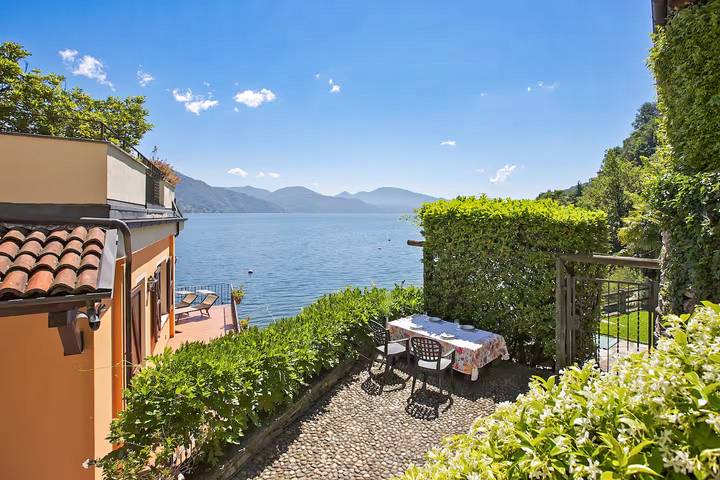 Ferienwohnung für 2 Personen, mit Ausblick und Seeblick sowie Terrasse in Lago Maggiore (Piemont) - 2