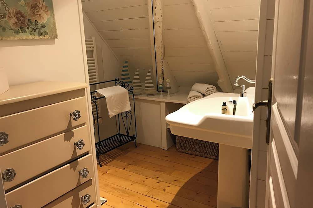 L Écurie du Manoir in Concarneau, Côte de Cornouaille