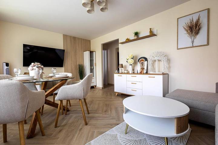 Apartament wakacyjny dla 7 osób, z balkon w Sanok