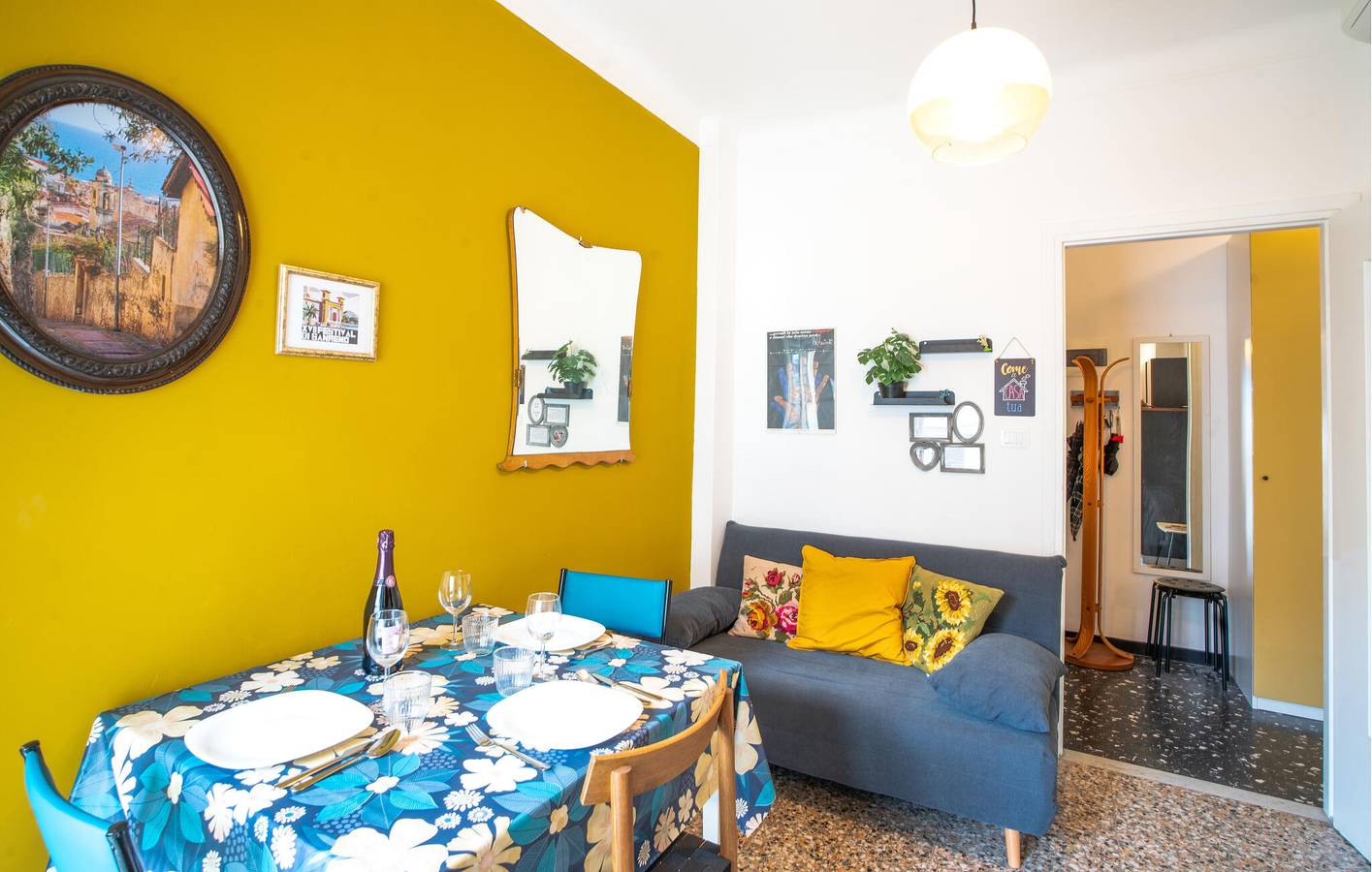 Ganze Ferienwohnung, Gemütliche Strandwohnung mit Terrasse und Parkplatz in San Remo, Sanremo Gemeinde