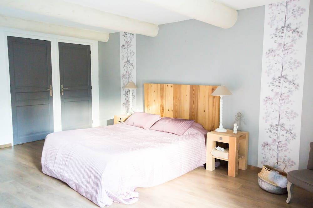 Mas, havre de paix, max 14 pers, piscine 6*12, Wifi, clim, à 10 mn sortie in Jonquières, Vaucluse