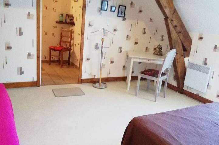 Gîte pour 5 personnes, avec jardin, animaux acceptés à Saint-Hilaire-sur-Benaize - 4